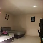 Livecom Hotel
